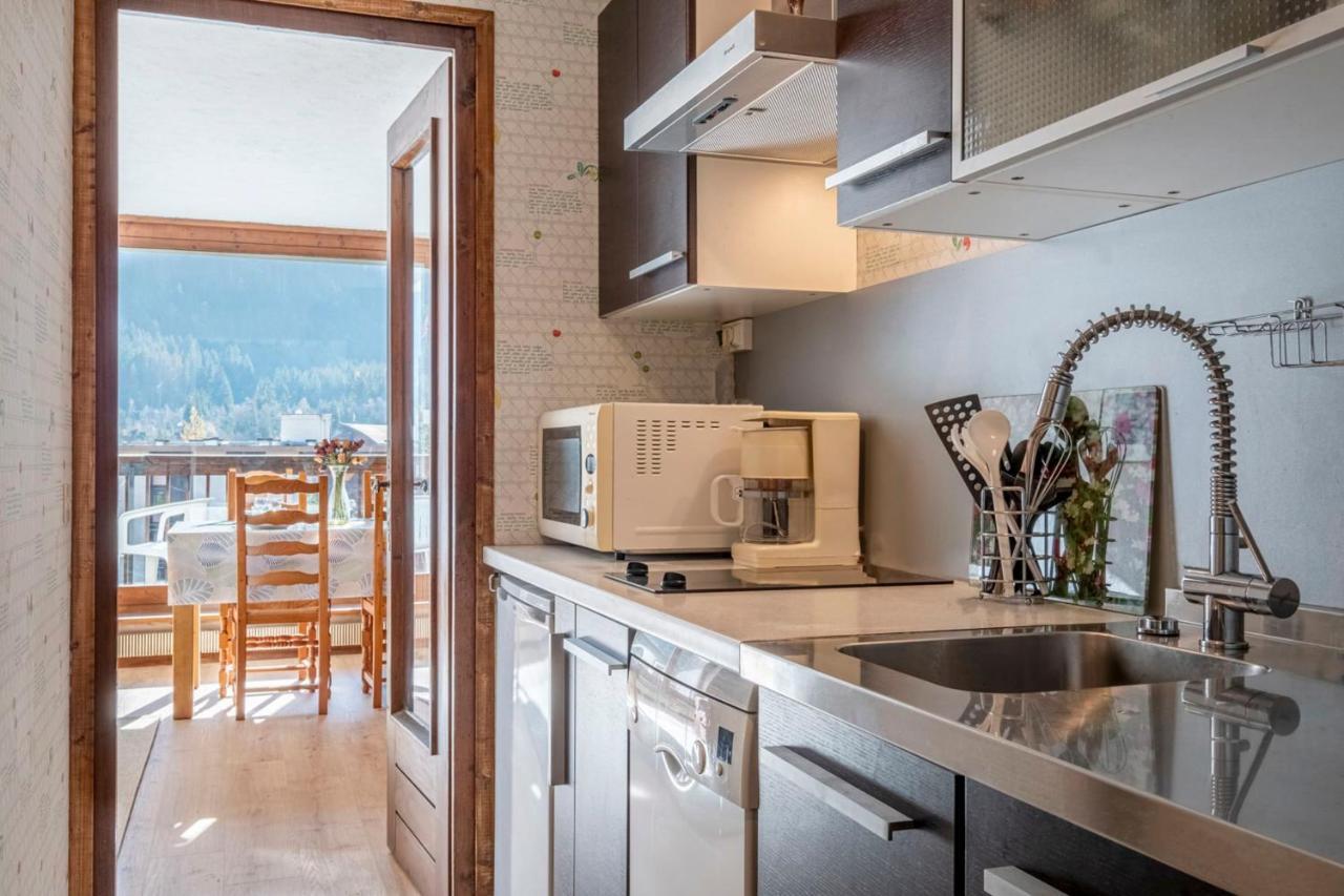 Nice Studio With Balcony In Chamonix Bagian luar foto